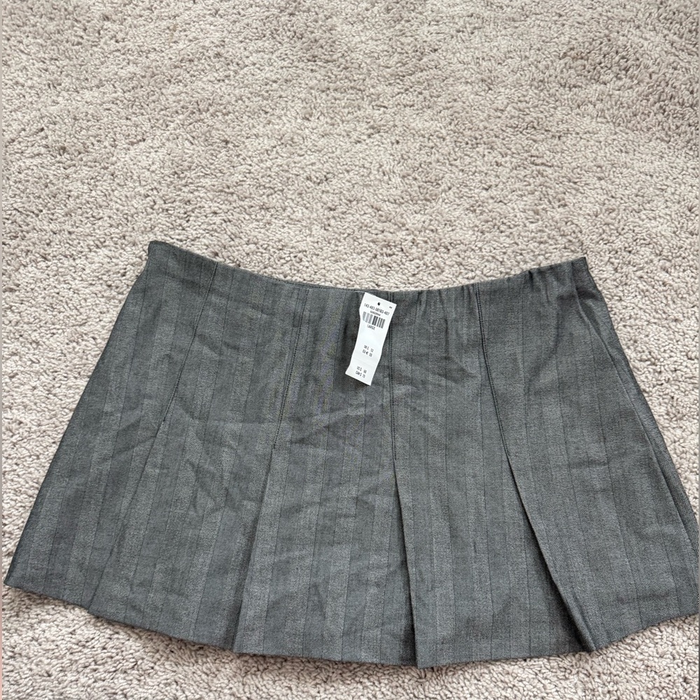 Abercrombie Women's Mid Rise Pleated Mini Skort